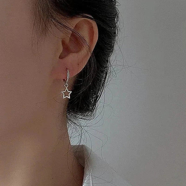Planet Gates 02 New Creative Star Hoop Earrings Fashion Simple Earrings Gifts for Women Cute Mini Little Star 20S Holiday Jewelry