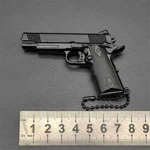 Planet Gates 1:3 Solid Wood Handle 1911 Metal Keychain Model Toy Gun Miniature Alloy Pistol Collection Toy Gift Pendant