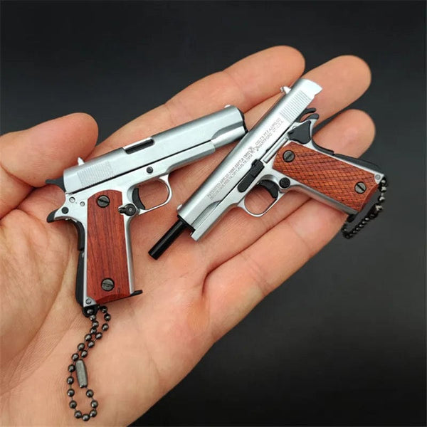 Planet Gates 1:3 Solid Wood Handle 1911 Metal Keychain Model Toy Gun Miniature Alloy Pistol Collection Toy Gift Pendant