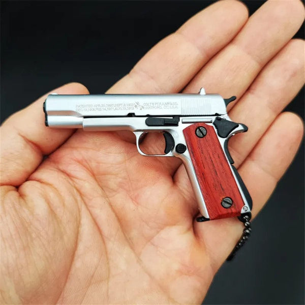 Planet Gates 1:3 Solid Wood Handle 1911 Metal Keychain Model Toy Gun Miniature Alloy Pistol Collection Toy Gift Pendant