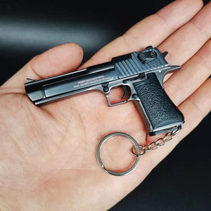 Planet Gates 1:3 Solid Wood Handle 1911 Metal Keychain Model Toy Gun Miniature Alloy Pistol Collection Toy Gift Pendant