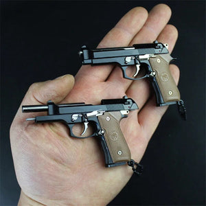 Planet Gates 1:3 Solid Wood Handle 1911 Metal Keychain Model Toy Gun Miniature Alloy Pistol Collection Toy Gift Pendant