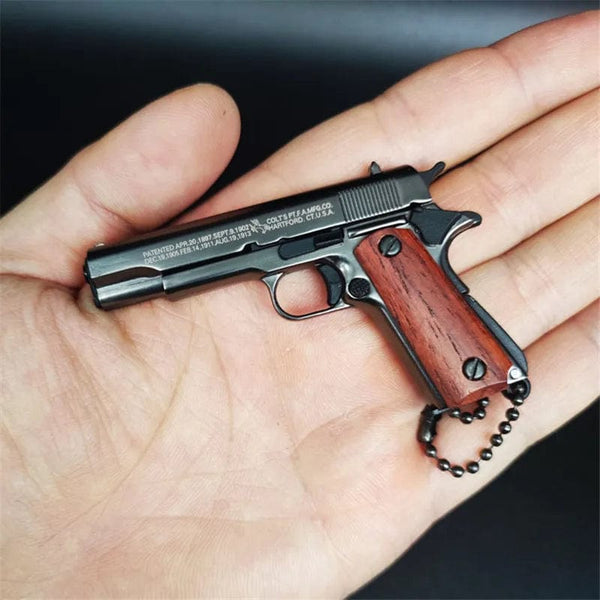 Planet Gates 1:3 Solid Wood Handle 1911 Metal Keychain Model Toy Gun Miniature Alloy Pistol Collection Toy Gift Pendant