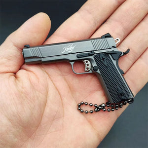 Planet Gates 1:3 Solid Wood Handle 1911 Metal Keychain Model Toy Gun Miniature Alloy Pistol Collection Toy Gift Pendant