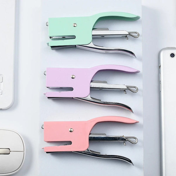 Planet Gates 10# Mini Stapler with Macaron puppy modeling office learning handheld small stapler    DSJ-001(MC)