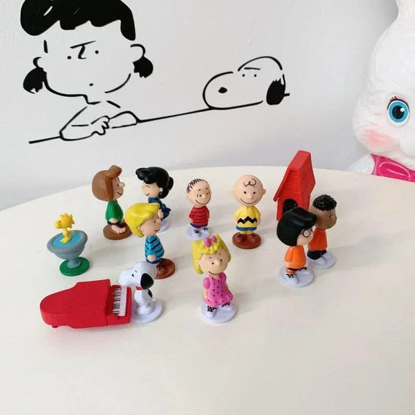 Planet Gates 12PCS Japan Cartoon Peanuts Snoopy Charlie Sally Woodstock Mini Figure Model Toys Miniature Cake People Collection Props