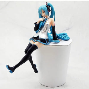 Planet Gates 14cm New Anime Hatsune Miku  Virtual Singer Manga Sitting posture Model Toys computer desk cake  decoration cute toys free ship