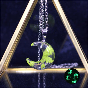 Planet Gates 15 Chic Transparent Noctilucent Resin Rould Ball White Cloud Eagle Pendant Necklace Blue Sky Moon Choker Jewelry Women Gift