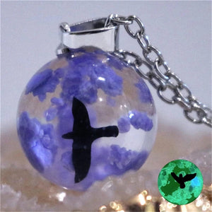 Planet Gates 15 Chic Transparent Noctilucent Resin Rould Ball White Cloud Eagle Pendant Necklace Blue Sky Moon Choker Jewelry Women Gift