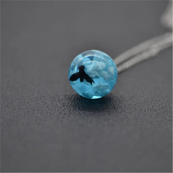 Planet Gates 15 Chic Transparent Noctilucent Resin Rould Ball White Cloud Eagle Pendant Necklace Blue Sky Moon Choker Jewelry Women Gift