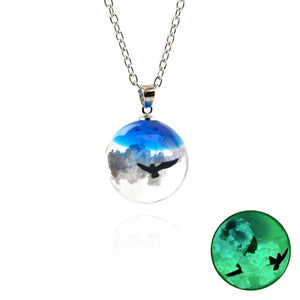 Planet Gates 15 Chic Transparent Noctilucent Resin Rould Ball White Cloud Eagle Pendant Necklace Blue Sky Moon Choker Jewelry Women Gift