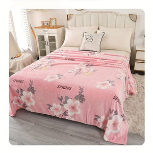 Planet Gates 1pc Cute Pink Floral Print Flannel Blanket, Air-conditioning Blanket, Nap Blanket, Soft And Comfortable Blanket, Office Camping Travel Home Decoration Blanket, Shawl Blanket Skin-frinedly Casual Sofa Blanket, Multi