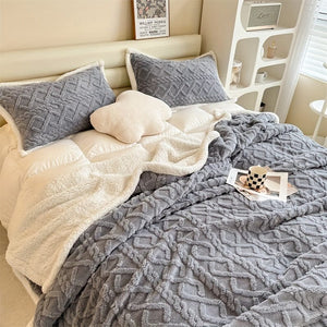Planet Gates 1pc Double-sided Lambs Wool Bed Blanket, Taffeta Plush Blanket, Warm Multi-purpose Bed Blanket, Haze Blue Small Fresh Blanket, Warm Quilt, Living Room Sofa Cover Blanket, Nap Blanket, Multi-purpose Blanket