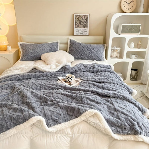 Planet Gates 1pc Double-sided Lambs Wool Bed Blanket, Taffeta Plush Blanket, Warm Multi-purpose Bed Blanket, Haze Blue Small Fresh Blanket, Warm Quilt, Living Room Sofa Cover Blanket, Nap Blanket, Multi-purpose Blanket