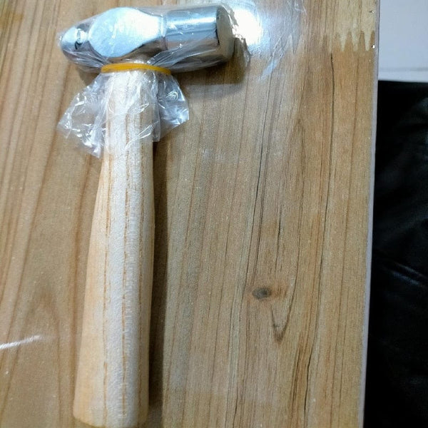 Planet Gates 1Pc Mini Hammer Smashing Walnut Round Head Wooden Handle Hammer Car Escape Tool Hand Hammer Multi Function Mini Hammer