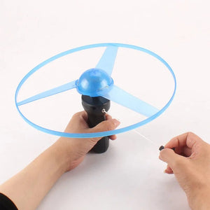 Planet Gates 1pc Random Color 1pc Pull Wire Glow UFO Funny Spinning Flyer Luminous LED Light Handle Top Toys for Kids Gifts Outdoor Sport Parent-child Game