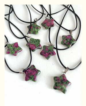 Planet Gates 1pc red green Natural Stone Hexagon Pendant Necklace Crystal Rose Quartz Opal Star for Women Fluorite Lapis Bullet Pendulum Trend Jewelry Gift