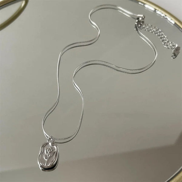 Planet Gates 2023 Vintage Fashion Simple Geometric Rose Pendant Necklace For Women Female Boho Gold-plate Snake Chain Choker Jewelry Gift