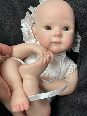 Planet Gates 33CM Lovely Girl Bettie Whole Body Soft Solid Silicone Reborn Doll Painted/Unpainted Reborn Baby Doll Toys Corpo De Silicone