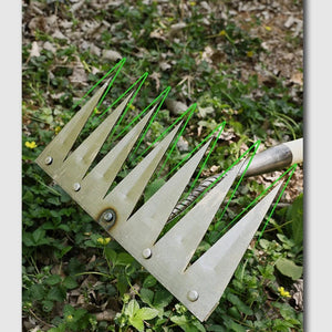 Planet Gates 5 tooth rake Gardening Hoe Weeding Rake Steel Farm Tool Grasping Raking Level Loosen Soil Harrow Clean Leaves Collect Weeds Agricultural Tool
