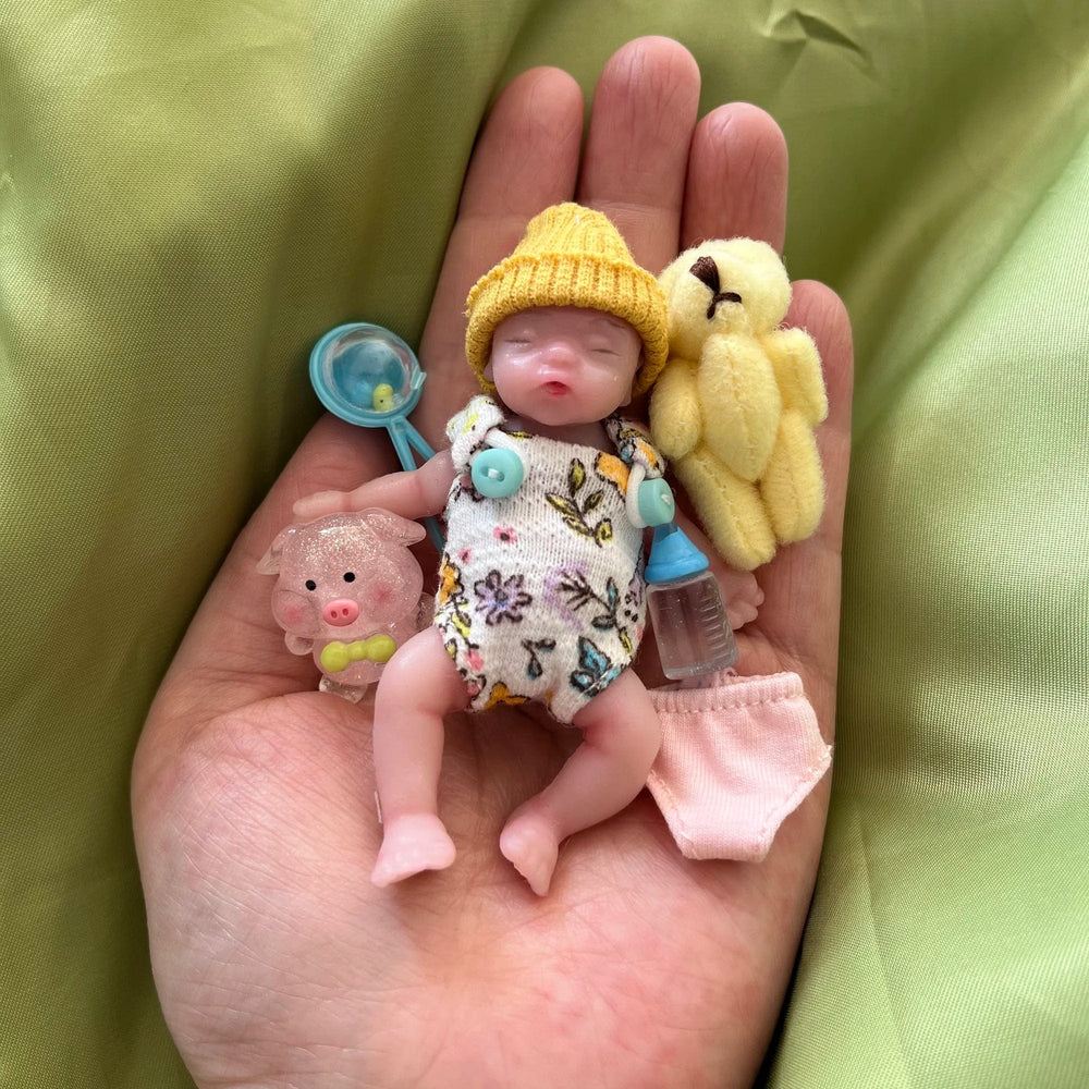 Planet Gates 8cm Cute Mini Silicone Bebe Reborn Girl With 2 Sets Mini Outfits for Each Reborn Baby Girl Soft Touching Feeling Flexible Doll