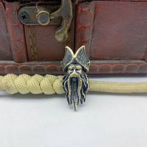 Planet Gates A-Copper Hot Movie Character Pirates Captain Figurines Brass Paracord Bead DIY Knife Lanyard Pendant Charms EDC Accessories For Fans Gift