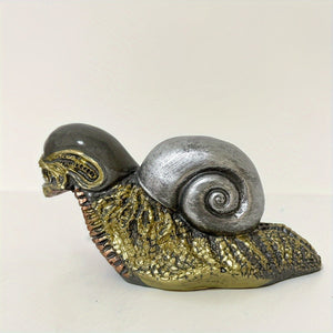 Planet Gates Alien Snail 1pc Alien Snail Statue Model - Add a Fun and Unique Touch to Your Garden or Home Decor!