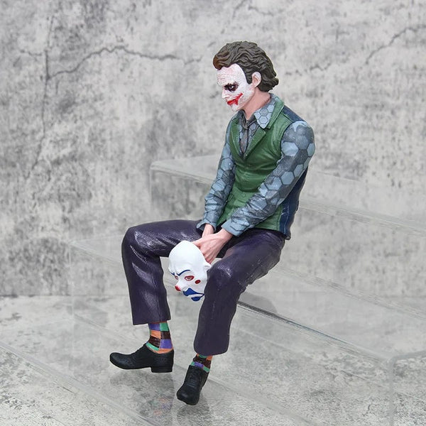 Planet Gates Anime Detective Comics Joker Sitting Mafex Action Figure Suicide Squad Joker Supervillain Model Doll Gift Car Decoration Toy