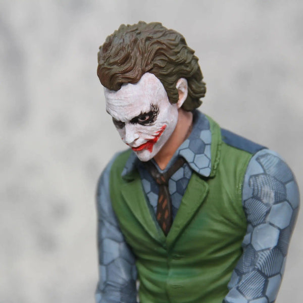 Planet Gates Anime Detective Comics Joker Sitting Mafex Action Figure Suicide Squad Joker Supervillain Model Doll Gift Car Decoration Toy