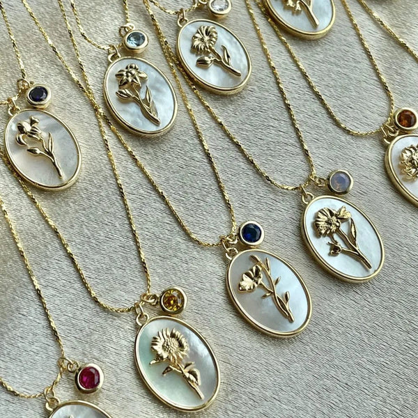 Planet Gates Apr-Daisy 12 Birth Month Flower Birthstone Necklace for Women Charm White Shell Pendant Necklaces Mom Girlfriend Birthday Gift