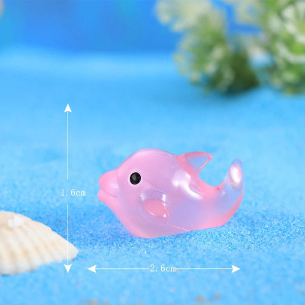 Planet Gates B5 Blue 1PC Luminous Mini Resin Pig Car Dashboard Toys Dolls Glowing Sculptures And Figurines Home Garden Decoration Chick Car Ornaments