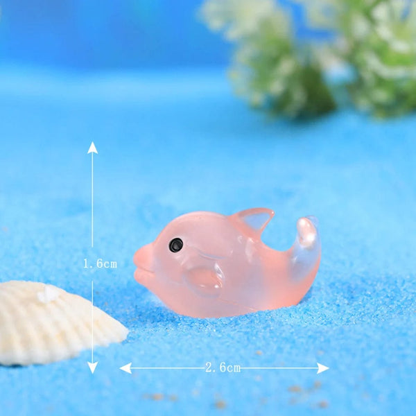 Planet Gates B5 Blue 1PC Luminous Mini Resin Pig Car Dashboard Toys Dolls Glowing Sculptures And Figurines Home Garden Decoration Chick Car Ornaments
