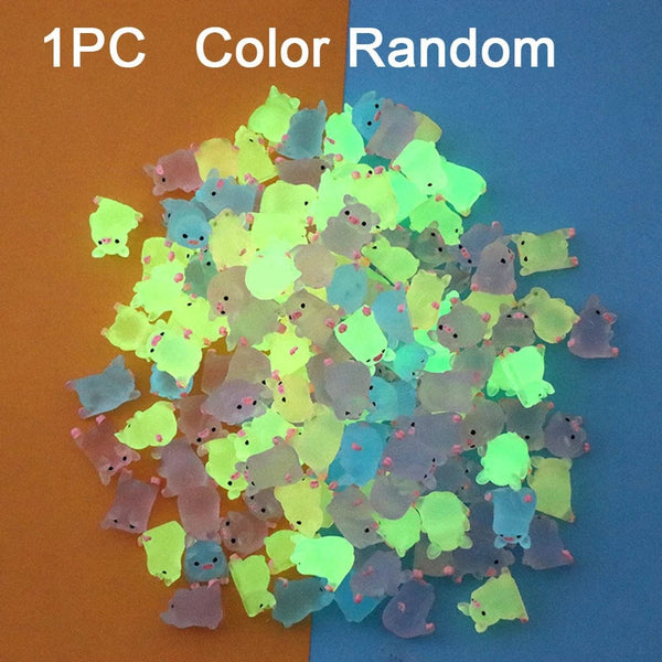 Planet Gates B5 Blue 1PC Luminous Mini Resin Pig Car Dashboard Toys Dolls Glowing Sculptures And Figurines Home Garden Decoration Chick Car Ornaments