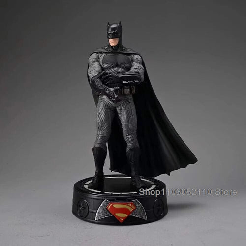 Planet Gates Batman / with box LED Justice League Batman Wonder Women Superman Figure Model Toy Superheroes Figure Collectible toys Birthday Gifts 20cm