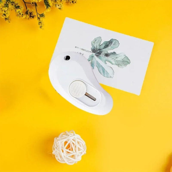 Planet Gates Bear paw-purple Cute Cartoon Cat Claw Mini Portable Retractable Paper Cutter Clouds Express Unboxer Paper Box Parcel Opener Utility Knife