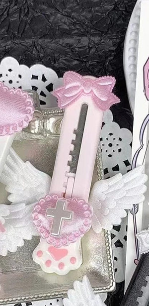 Planet Gates black 2 Cute Cat Paw Utility Knife Lovely Wing Bowknot Style Open Box Cutter Letter Envelope Opener Mail Knife School Office Supplies