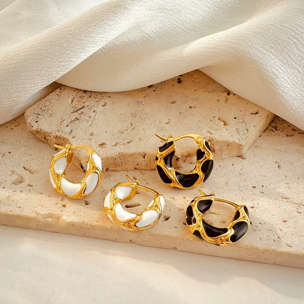 Planet Gates Black New Trendy Enamel Color Metal Texture Small Hoop Earrings for Women Gold Plated Statement Ear Buckle Creative Jewelry Gifts