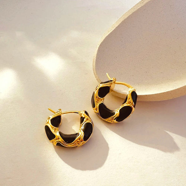 Planet Gates Black New Trendy Enamel Color Metal Texture Small Hoop Earrings for Women Gold Plated Statement Ear Buckle Creative Jewelry Gifts