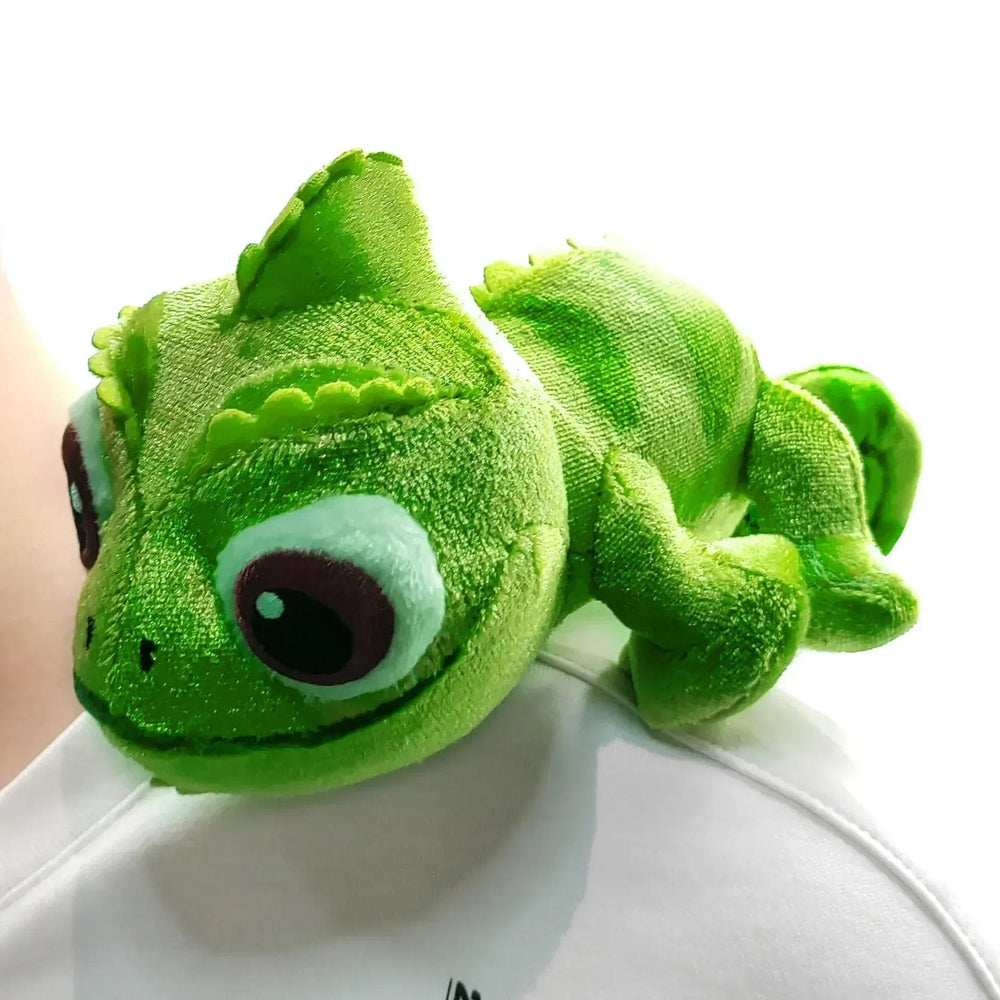 Planet Gates Chameleon Pascal Rapunzel Chameleon Plush Dolls 15cm Pascal Stuffed Animals Plush Doll Pascal Rapunzel Shoulder Plush Toys Kids Gifts