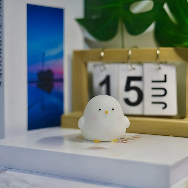 Planet Gates Chicken Night Light, Desktop Decorative Lamp, Birthday And Christmas Gift For Friends, Battery Powered (No Plug), Easter Gift