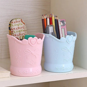 Planet Gates Cute Bow Pen Holder Candy Color Kawaii Pink Pencil Organizer Box Stand Container Office School Supplies Kitchen Jars