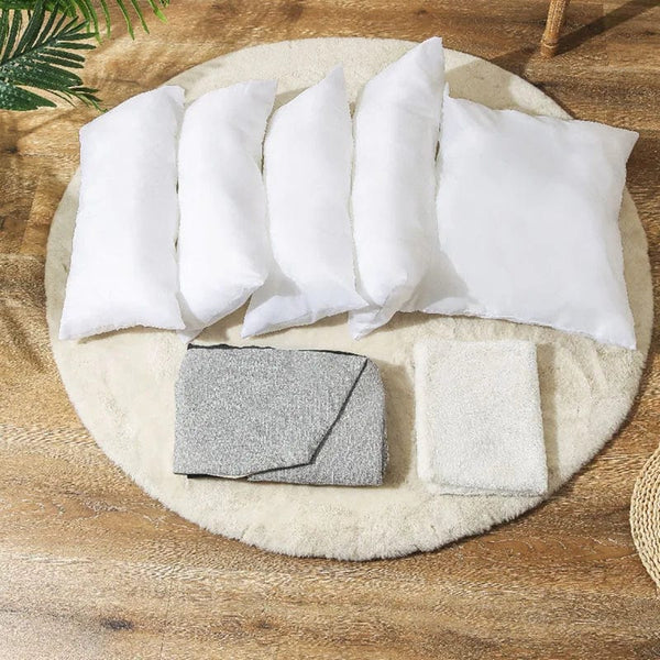 Planet Gates Dog Car Seat Central Control Nonslip Dog Carriers Safe Car Armrest Box Booster Dog Cushion Carrier with Seat Belts Pet Carrier