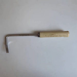 Planet Gates Double Hook Wooden Stick Handle 1pc Weeding Machine With V-shaped Weeding Tool, For Garden Weeding Tool, With Solid Wood Handle (Double Hook)
