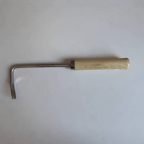 Planet Gates Double Hook Wooden Stick Handle 1pc Weeding Machine With V-shaped Weeding Tool, For Garden Weeding Tool, With Solid Wood Handle (Double Hook)