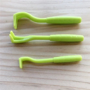 Planet Gates Green 3PCS/SET Pet Flea Removal Tool Kit Plastic Scratching Hook Remover Pet Cat Dog Grooming Supplies Tick Removal Tool Tweezers Clip