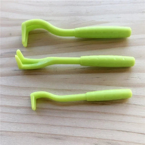 Planet Gates Green 3PCS/SET Pet Flea Removal Tool Kit Plastic Scratching Hook Remover Pet Cat Dog Grooming Supplies Tick Removal Tool Tweezers Clip
