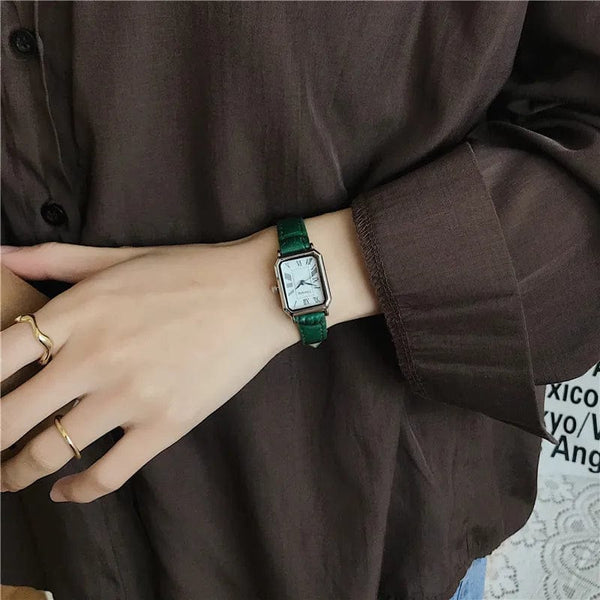 Planet Gates green Retro Watches Classic Casual Quartz Dial Leather Strap Band Rectangle Clock Fashionable Wrist Watches for Women Wrist Watch