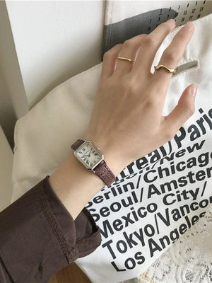 Planet Gates green Retro Watches Classic Casual Quartz Dial Leather Strap Band Rectangle Clock Fashionable Wrist Watches for Women Wrist Watch