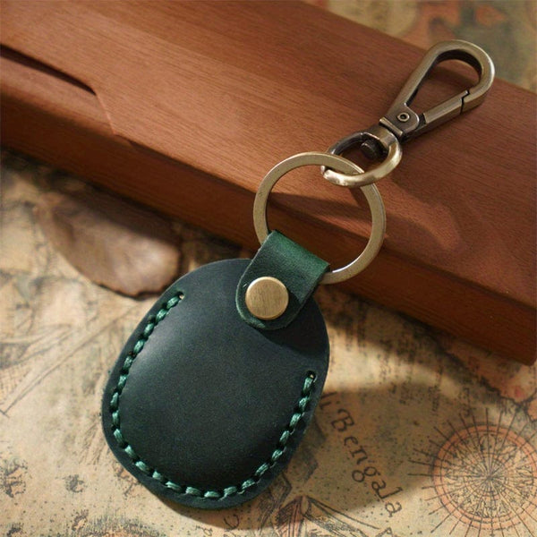 Planet Gates Green Secure Your Airtags With This Stylish Retro Faux Leather Case + Keychain