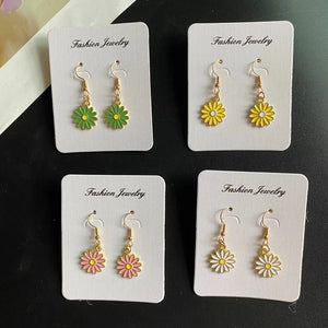 Planet Gates Korean Fashion Flower Pendant Necklace for Girl Women White Yellow Color Trendy Choker Necklace Gift for Summer Wholesale